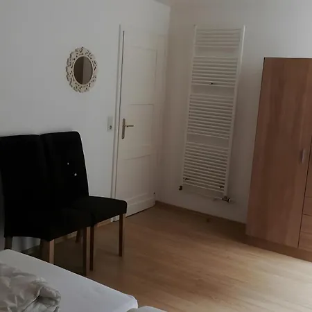 Jagdschloss 2. Etage 4 Personen * Winterberg